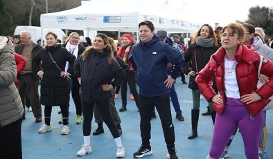 Kadıköy Belediyesi’nden Dünya Obezite Günü’nde Farkındalık Yürüyüşü