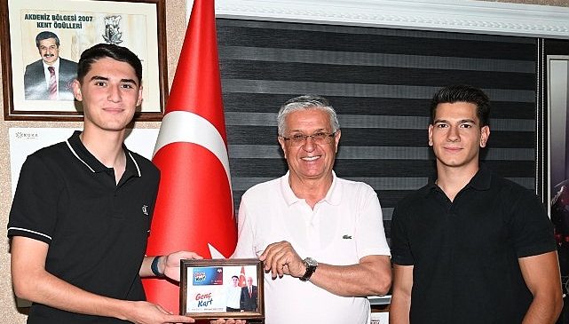 Gençlik Meclisi’nden Başkan Topaloğlu’na ziyaret