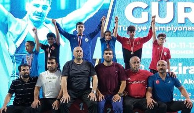 Kartepeli Güreşçiler Türkiye Şampiyonası’na Damga Vurdu!
