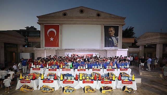 Menderes Belediyesi’nden Spora Destek