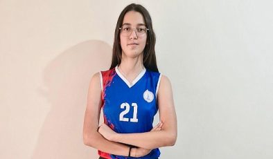 Voleybolda Ödemiş’in ilerleyişi sürüyor